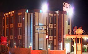 Grand City Hotel